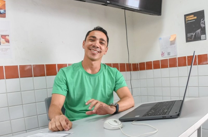 Imagem Professores da Rede Estadual da Paraíba conquistam 1º e 2º lugares no Prêmio #FakeToFora