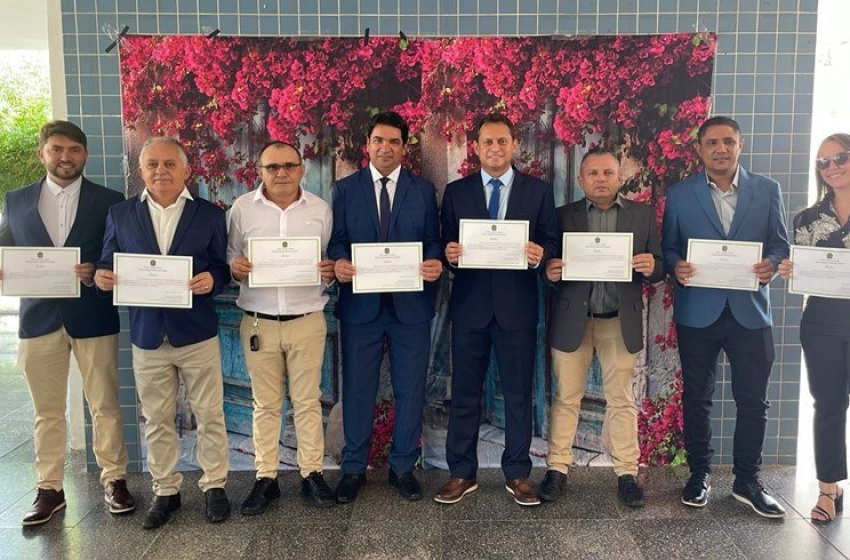 Imagem Dr. Ronaldo, Domar de Luiz e os Vereadores diplomados