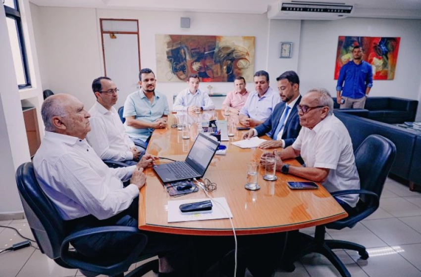 Imagem Decreto assinado pelo prefeito Cícero Lucena