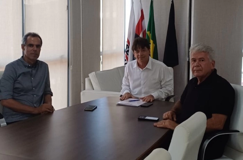 Imagem Presidente da FIEPB em agenda em João Pessoa