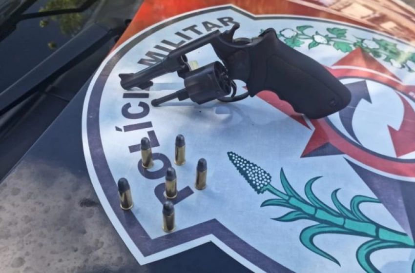 Imagem Arma de fogo apreendida pela polícia militar em Cabedelo 