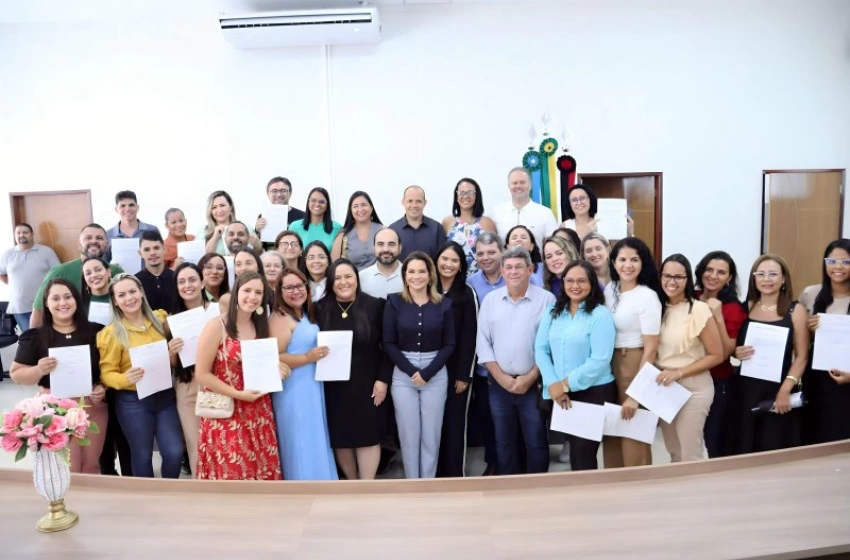 Prefeitura de Conde empossa novos servidores da educação e saúde - Repórter PB