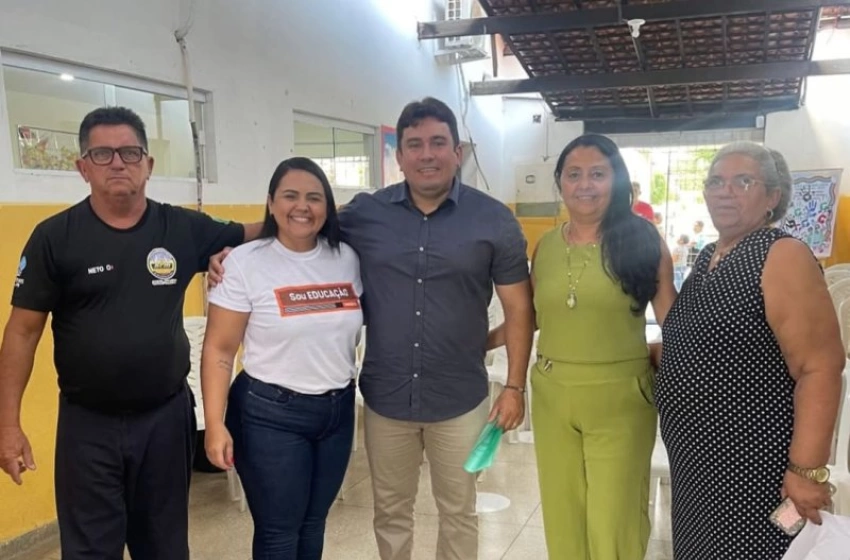 Imagem Em Sousa, prefeito Helder Carvalho visita escola no Distrito de São Gonçalo