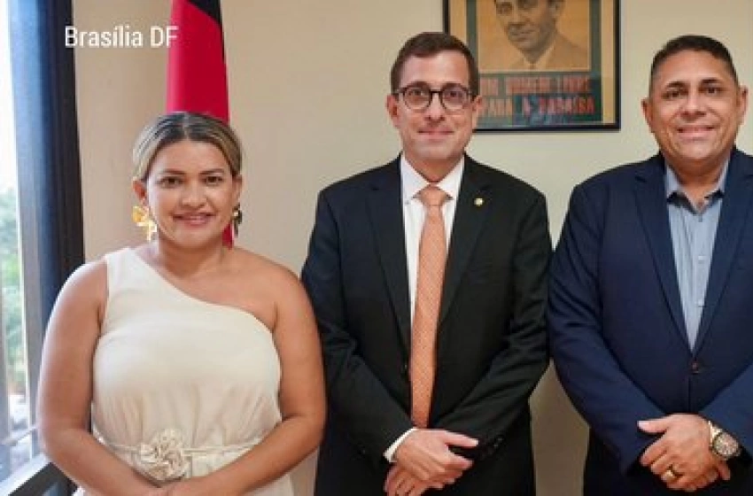 Imagem Prefeito de Aparecida, João Neto, Valéria Rita e o deputado Gervásio Maia