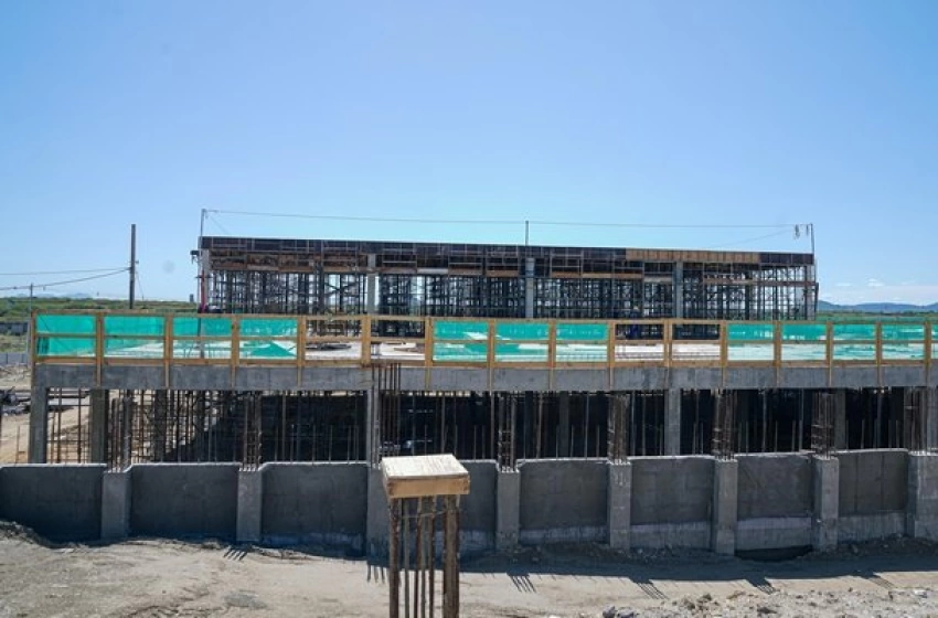 Imagem Obras de construção do Hospital de Trauma e de reforma e ampliação de unidades de saúde em Patos