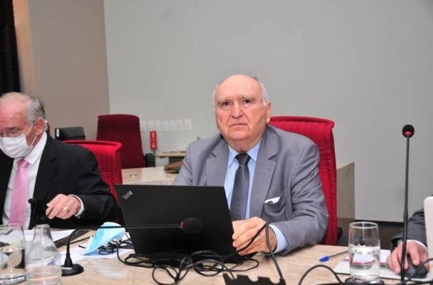 Imagem Conselheiro Antônio Nominando Diniz Filho