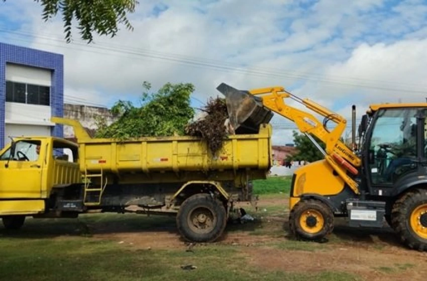 Imagem Ação de limpeza no bairro Jardim Iracema