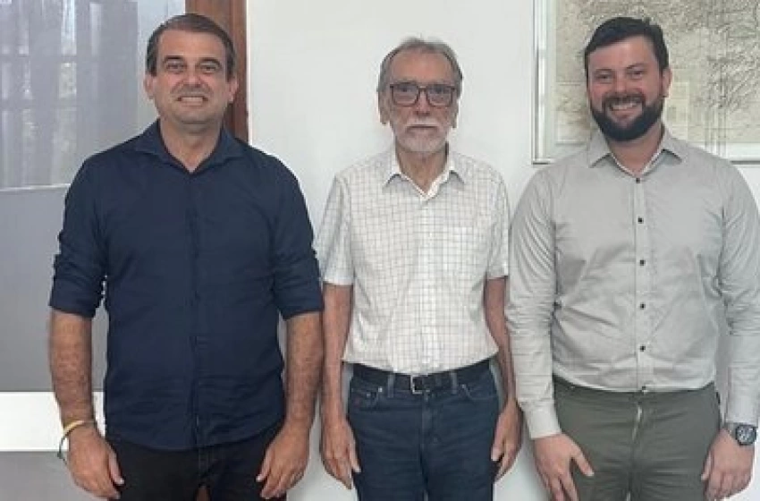 Imagem Discussão de projetos de pavimentação e recuperação de estradas em São José de Piranhas