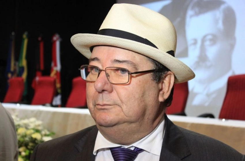 Imagem Athur Cunha Lima