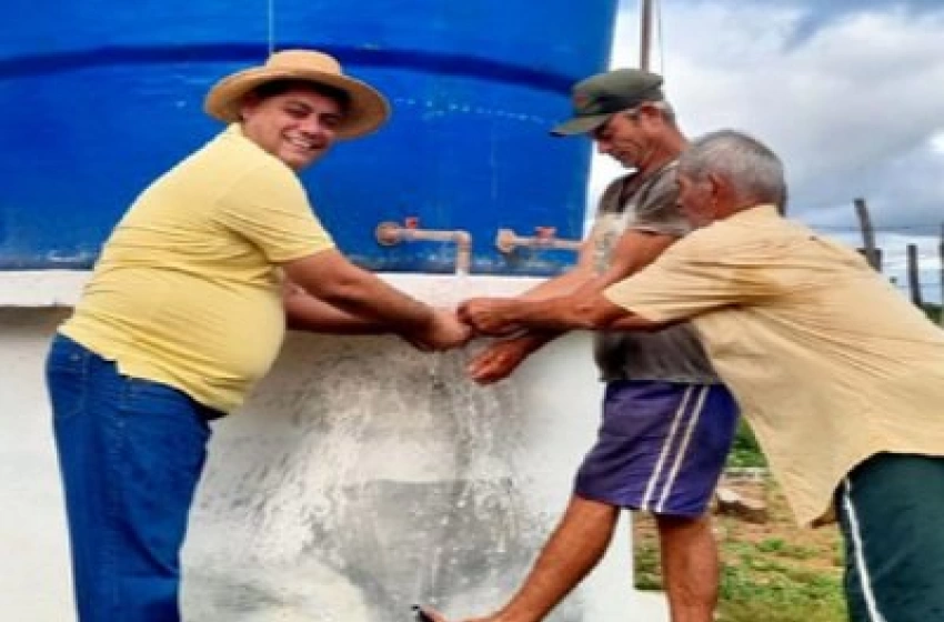 Imagem Thially leva água encanada à Comunidade Arara