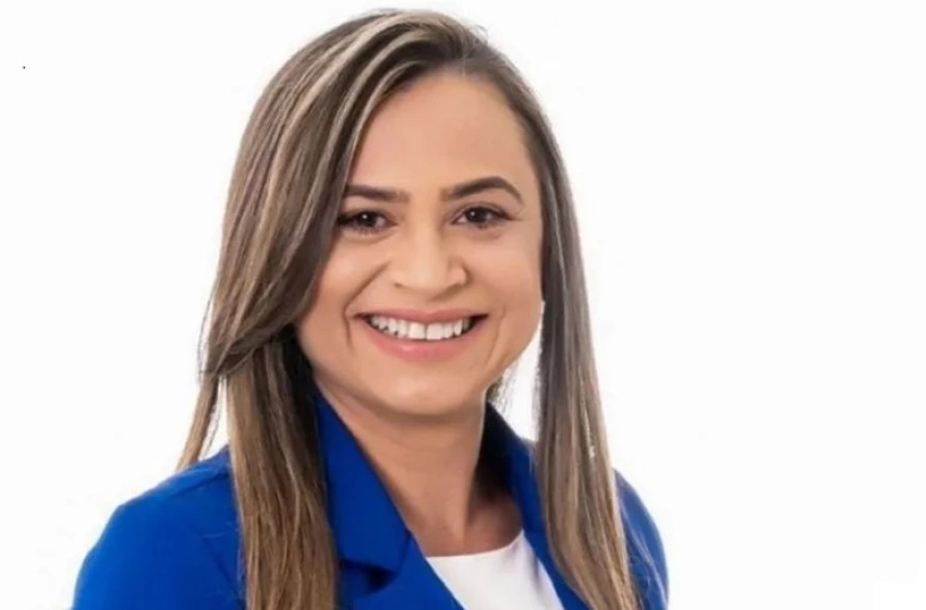 Imagem Prefeita, Adeilza Soares Freires