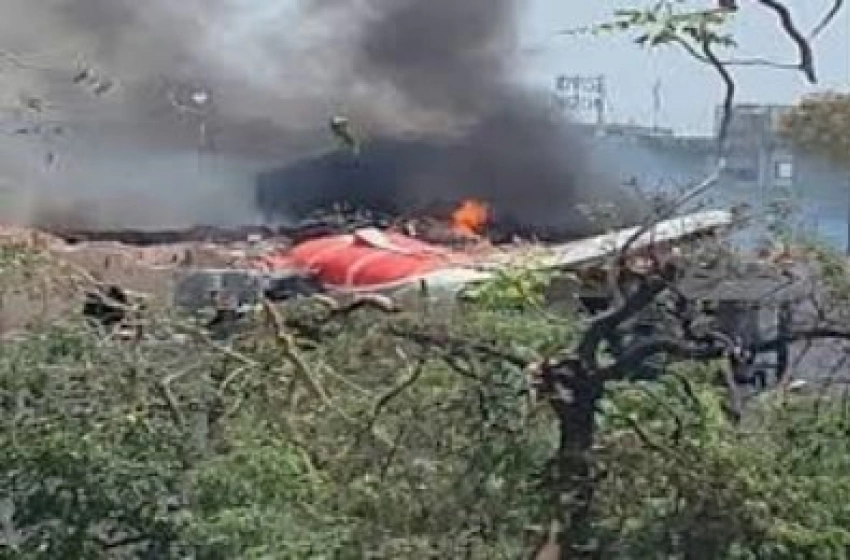 Imagem Queda de aeronave com 242 pessoas