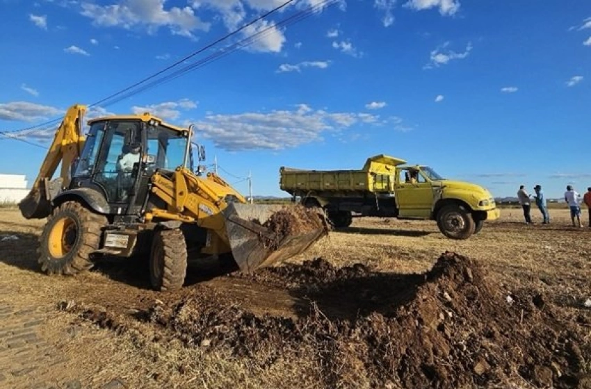 Imagem Serviço de limpeza e terraplanagem do espaço que será realizado o São Julho