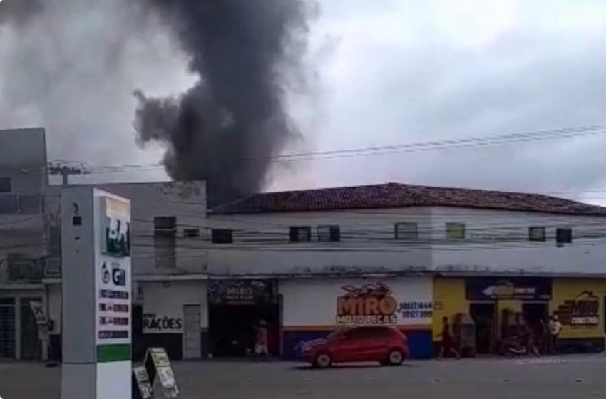 Imagem Incêndio controlado pelo Corpo de Bombeiros 