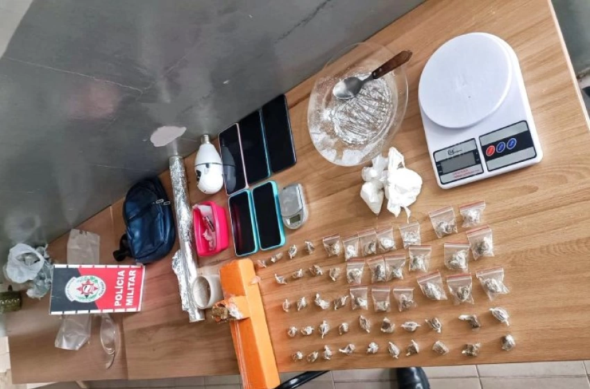 Imagem Material ilícito apreendido em ação da Polícia Militar