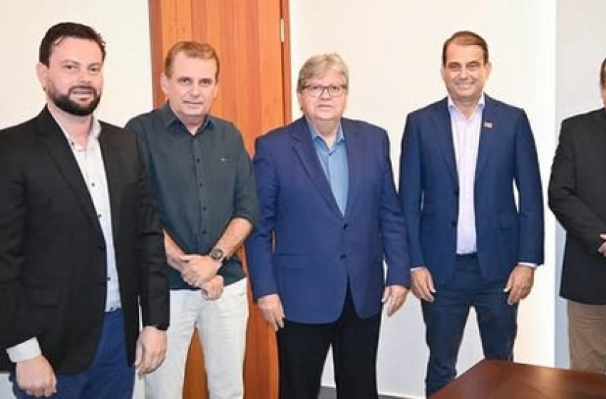 Imagem Chico Mendes, João Azevêdo, Bal Lins, Ramon Brasil e Ronaldo Guerra