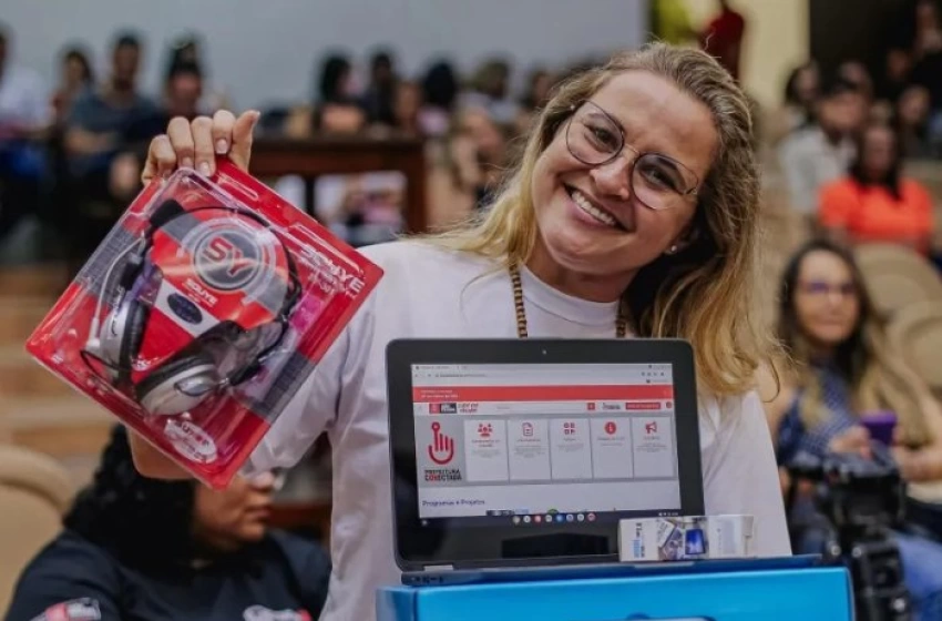 Imagem Treinamento prático de competências digitais para servidores da Educação