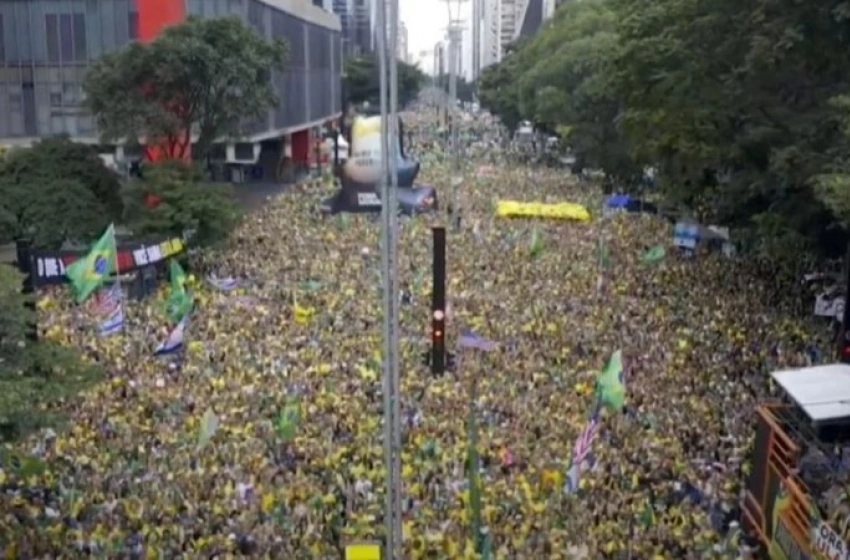 Imagem Manifestação na Avenida Paulista