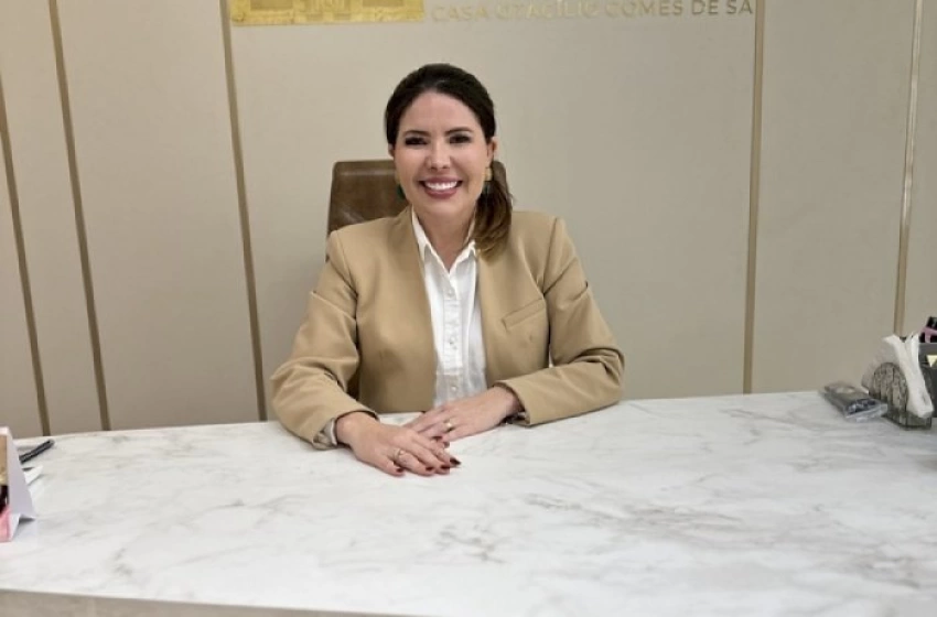 Imagem Presidente da Câmara de Sousa, vereadora Amanda Silveira