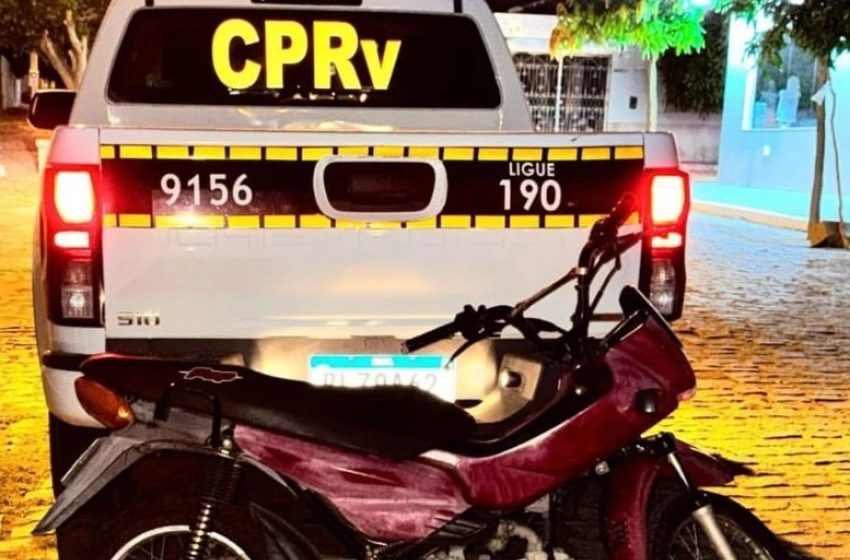 Imagem Moto roubada em São Bento recuperada pela Polícia 
