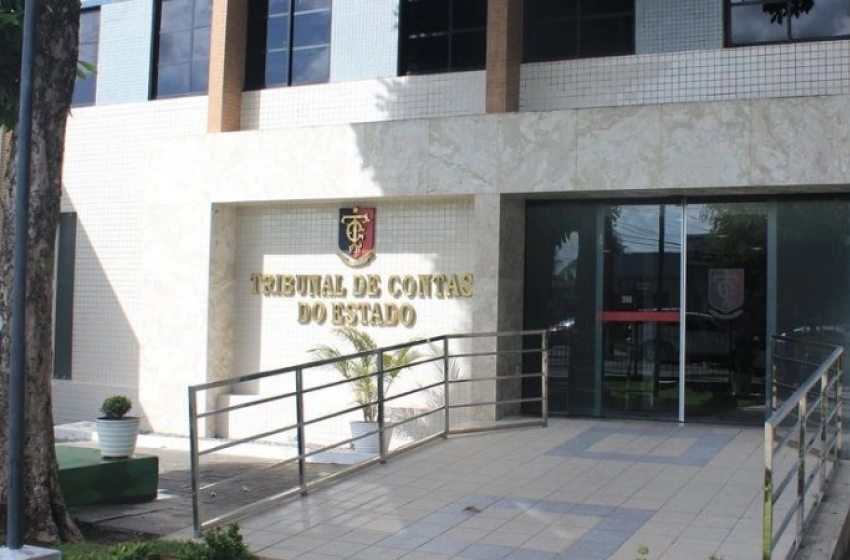 Imagem Frente do Tribunal de Contas do Estado