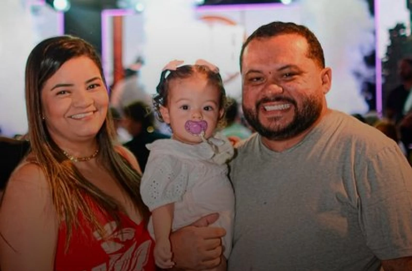 Imagem Humorista José Fabiano, sua filha e esposa