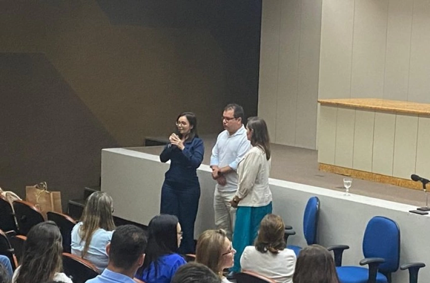 Imagem Larissa Abrantes junto a Secretária Nacional da SPU à Paraíba