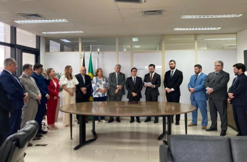 Imagem Posse de dois promotores de Justiça