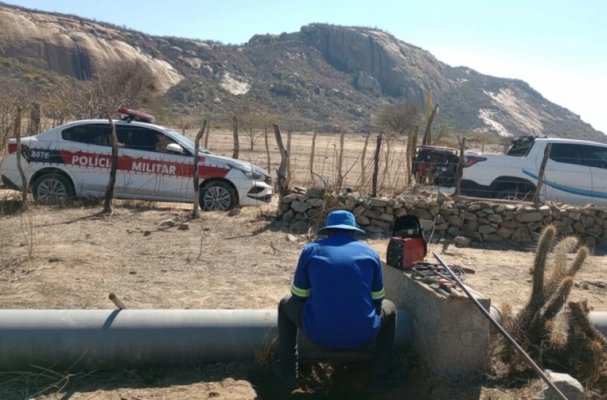 Imagem Ação integrada da Cagepa combate furto de água e elimina mais de 200 ligações clandestinas no Sertão
