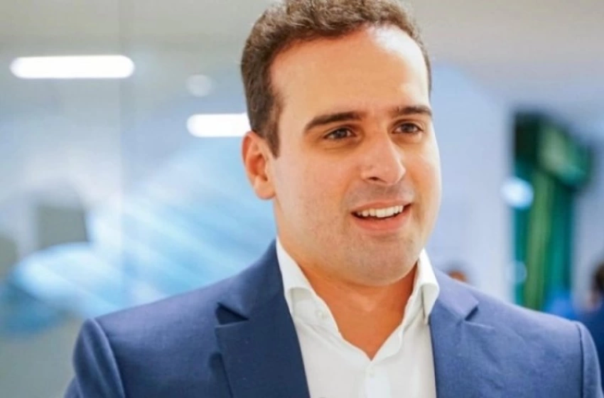 Imagem Governador em exercício Lucas Ribeiro 