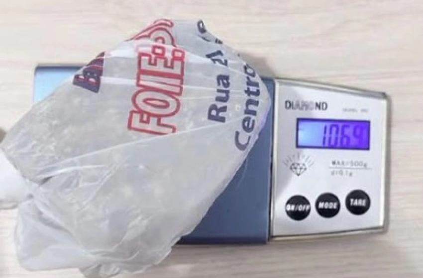 Imagem Drogas apreendidas pela polícia militar na PB 400 