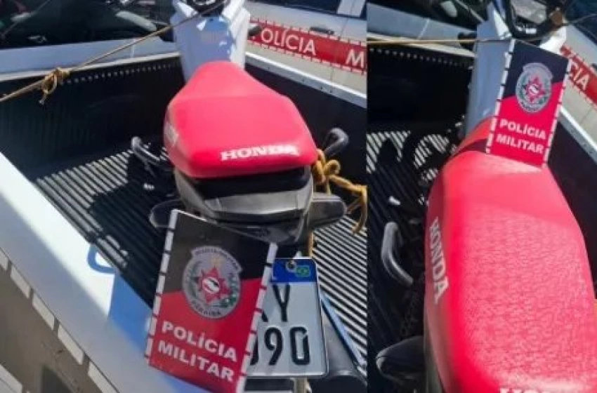 Imagem Moto com sinais identificadores adulterados apreendida pela PM