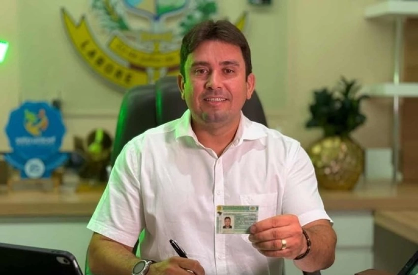 Imagem Prefeito de Sousa, Helder Carvalho