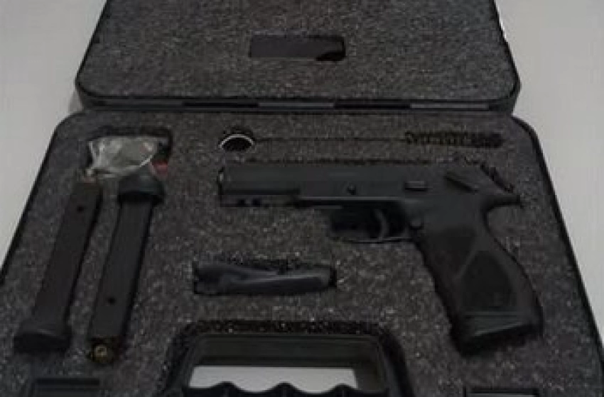 Imagem Arma e munições apreendidas em ação da Polícia Militar