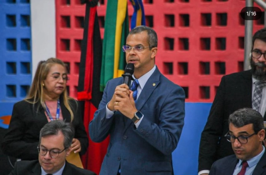 Imagem Deputado estadual Jutay Meneses 