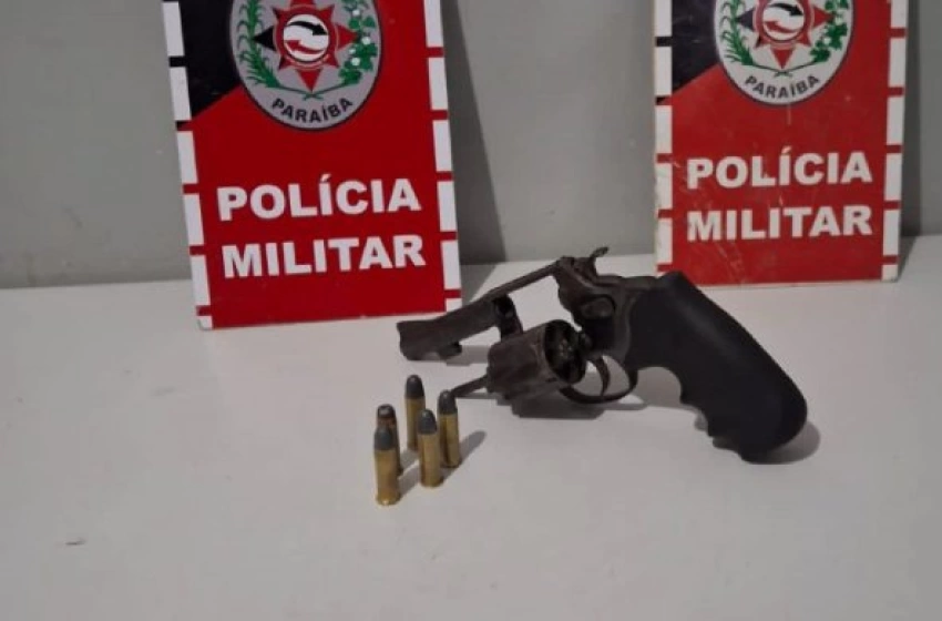 Imagem Arma e munições apreendidas em ação da Polícia Militar