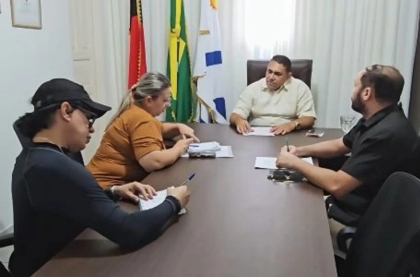Imagem Reunião entre João Neto, Claudinho, Lainha e Felipe de Viola 