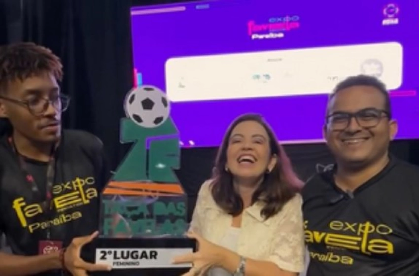 Imagem Conquista de vice-campeonato feminino na Taça das Favelas