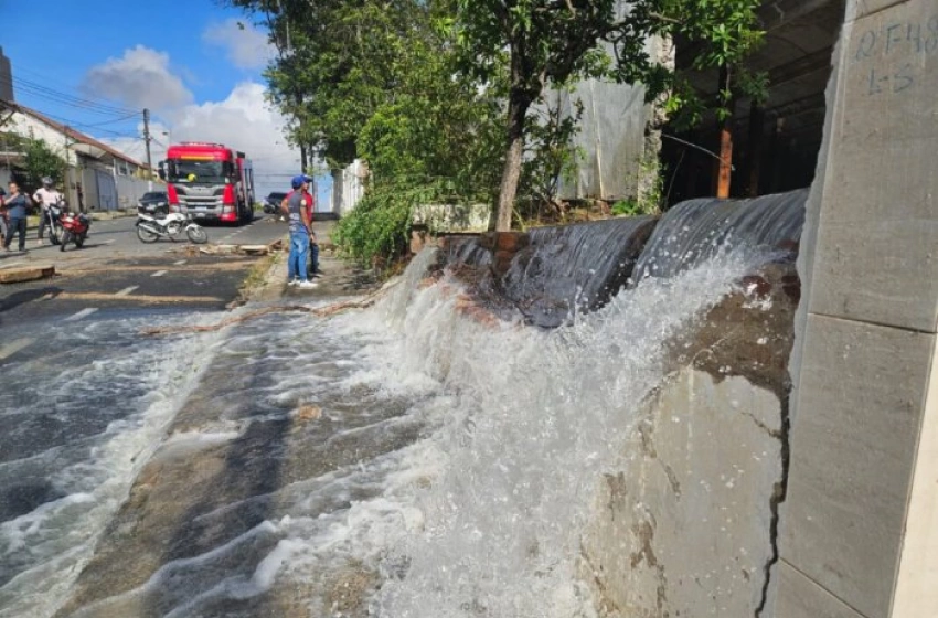 Imagem Rompimento de reservatório de água em Campina Grande