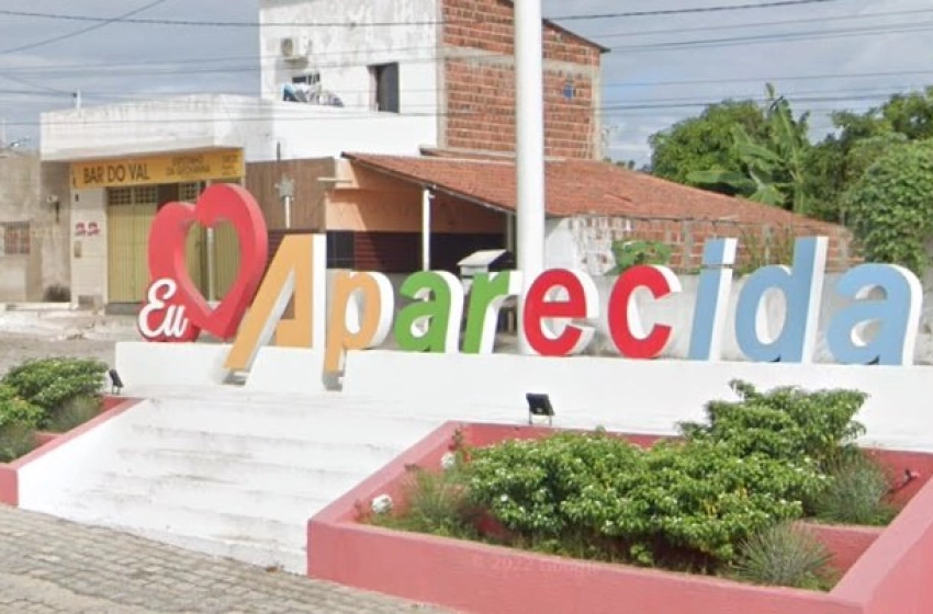 Imagem Letreiro com o nome Aparecida 