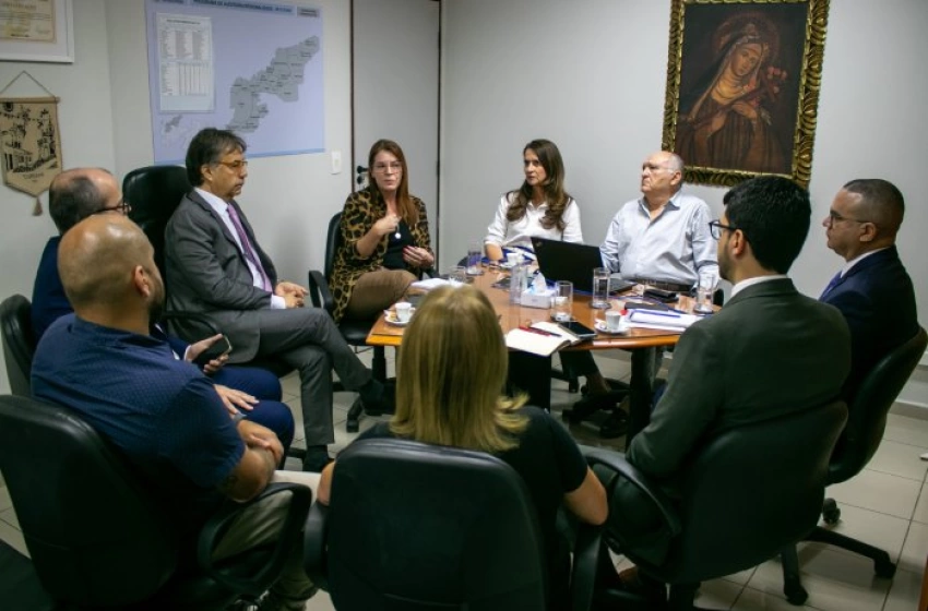 Imagem Reunião da Comissão de Planejamento e Uniformização dos Quadros de Pessoal do Estado