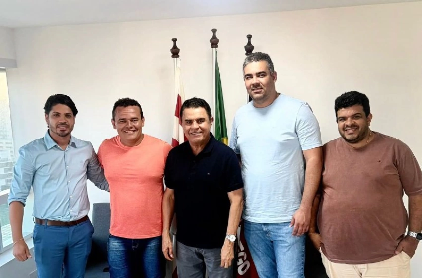 Imagem Wilson Santiago recebe novos apoios e fortalece grupo político em Santa Rita