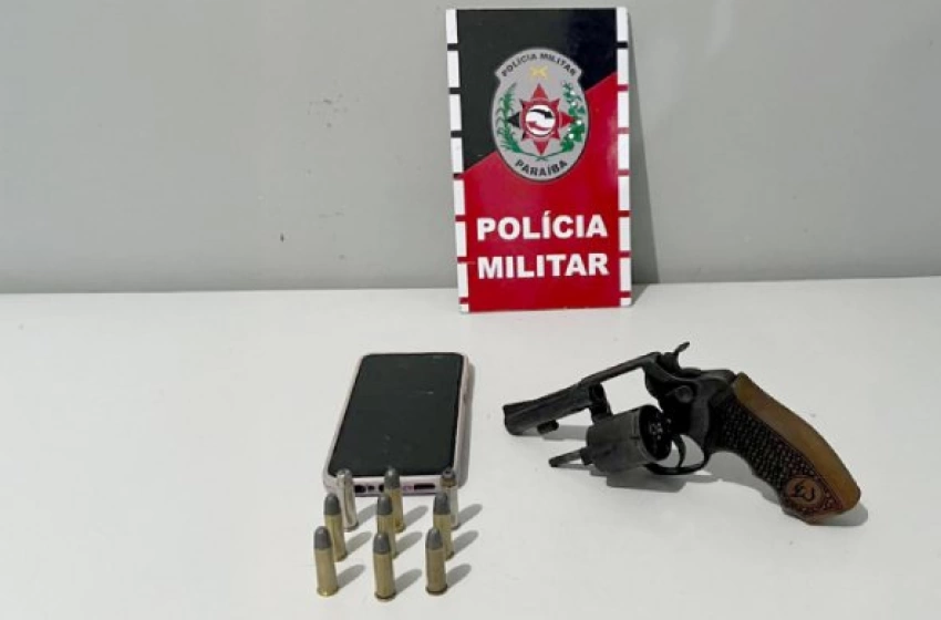 Imagem Arma e munições apreendidas em ação da PM