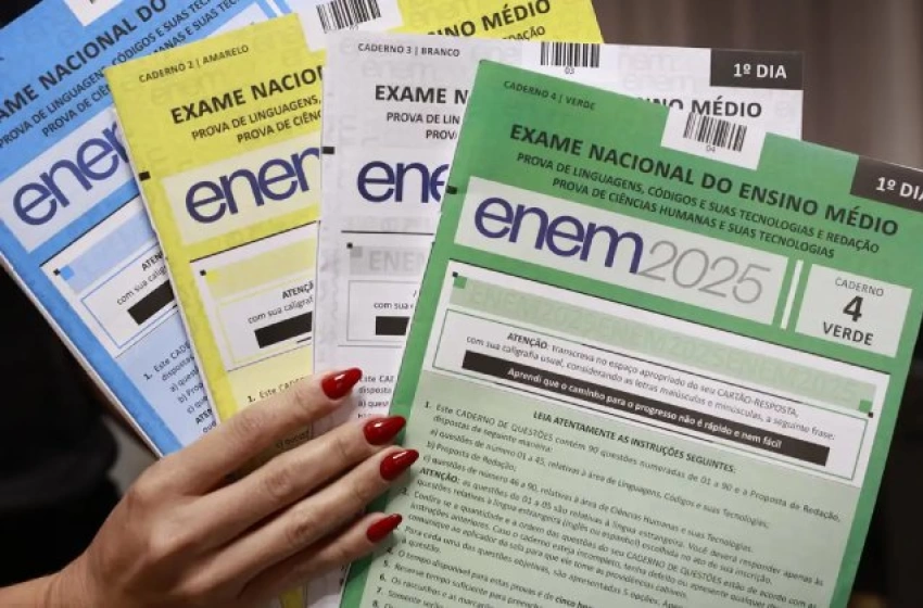 Imagem Gabaritos e cadernos de provas do 2º dia