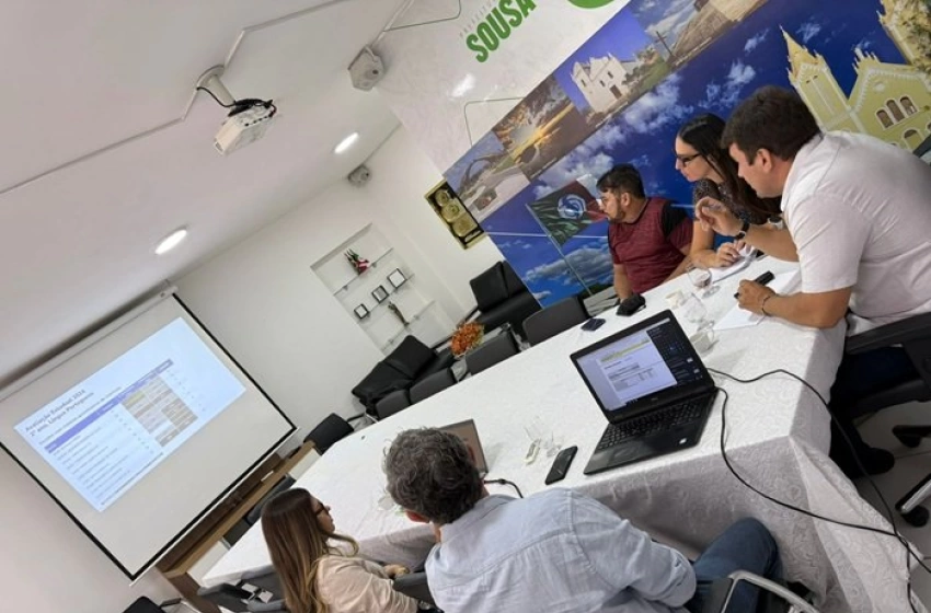 Imagem Helder Carvalho discute sobre investimentos educação de Sousa com representantes da Associação Bem Comum