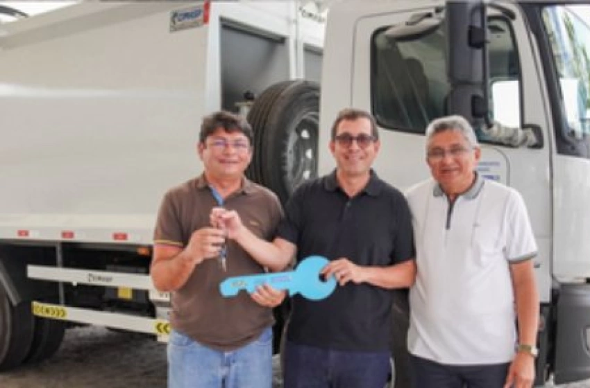 Imagem Deputado Gervásio Maia ao lado do prefeito de Jericó, Kadson