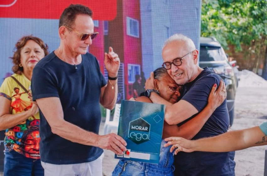 Imagem Entrega de títulos de propriedade para 80 famílias do residencial