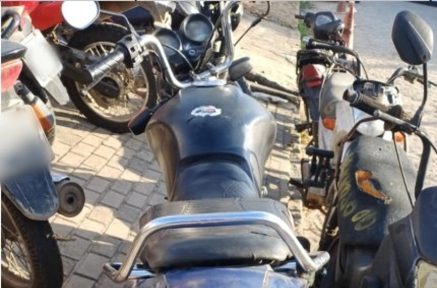 Imagem Moto recuperada pela PRF na Paraíba 