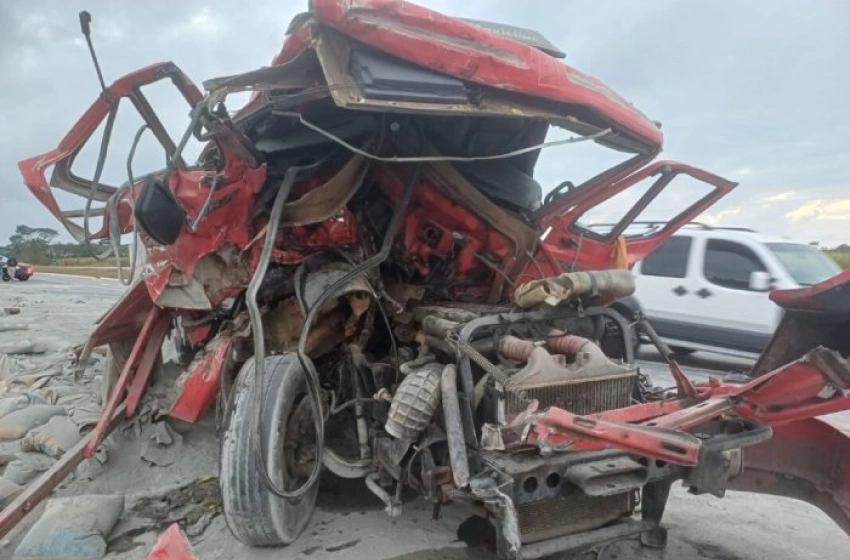 Imagem Colisão registrada na BR-230, em Santa Rita