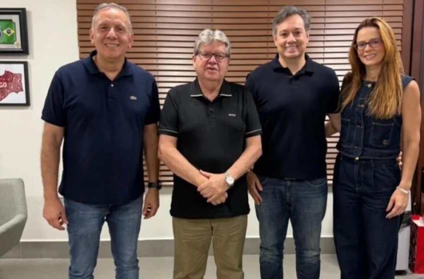 Imagem Aguinaldo Ribeiro, João Azevedo, Junior Arauno, e Ana Emilia